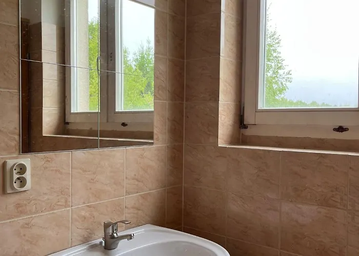 Dom Na Wichrowym Wzgorzu برودينيسا